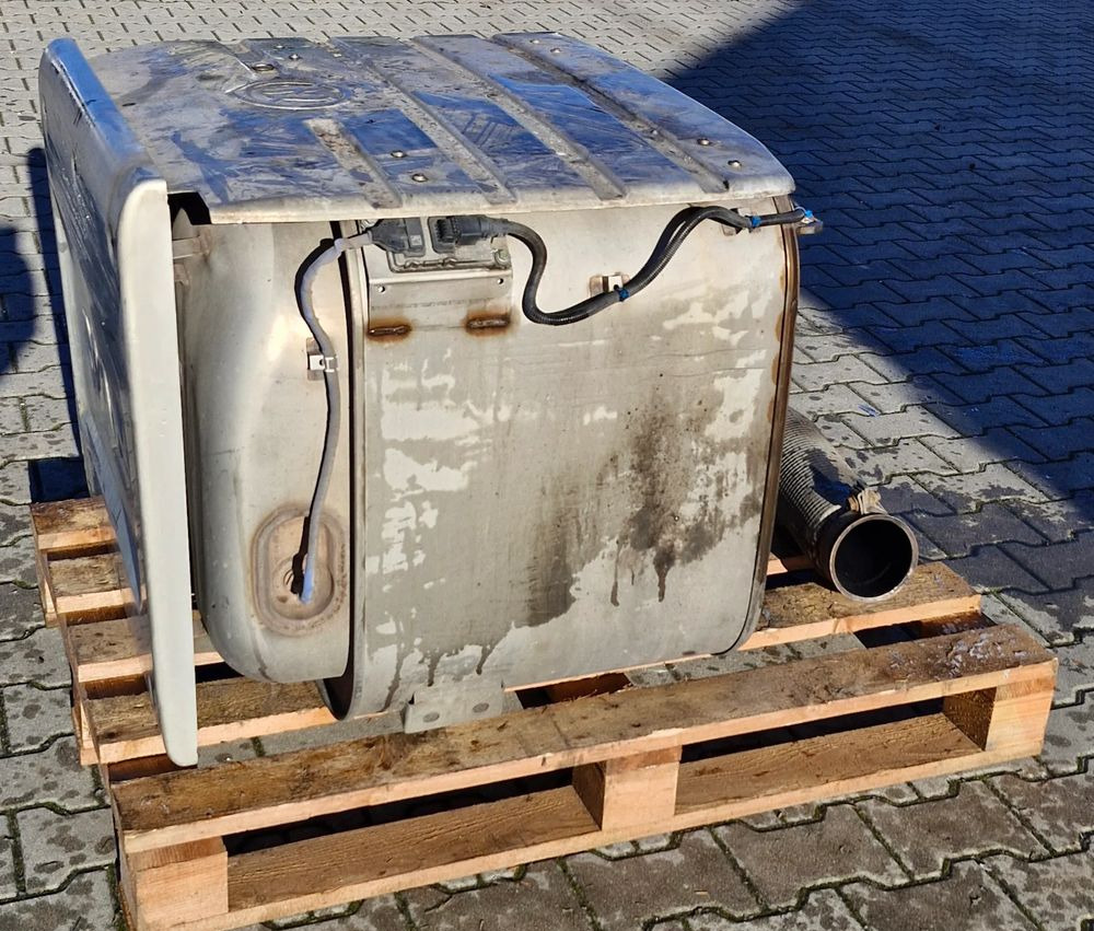 MAN TG3 TGX TGS KATALIZATOR TŁUMIK 81.151036182 81.151030164 - Катализатор: фото 4 MAN TG3 TGX TGS KATALIZATOR TŁUMIK 81.151036182 81.151030164 - Катализатор: фото 4