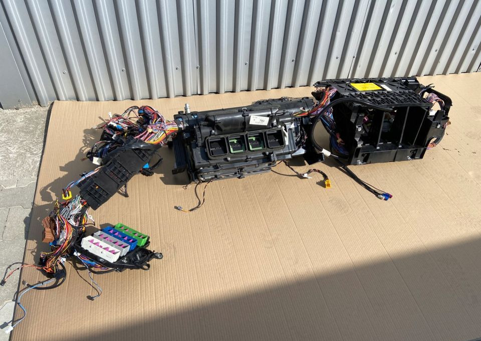 Nagrzewnica Scania S R wiązka instalacja komplet - Кабели/ Провода для Грузовиков: фото 1 Nagrzewnica Scania S R wiązka instalacja komplet - Кабели/ Провода для Грузовиков: фото 1
