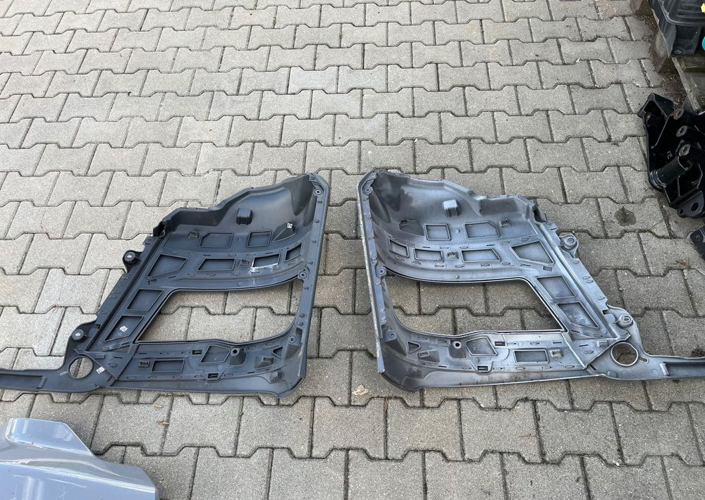 Narożnik zderzaka MAN TG3 TGX nowy model okular osłona - Угол бампера для Грузовиков: фото 2 Narożnik zderzaka MAN TG3 TGX nowy model okular osłona - Угол бампера для Грузовиков: фото 2