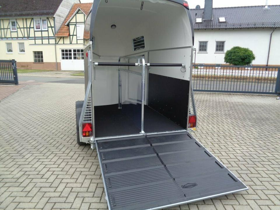 Прицеп-коневоз Böckmann, Pferdeanhänger, DUO Alub.SaKa.Flügeltür, 100 km/h: фото 8 Прицеп-коневоз Böckmann, Pferdeanhänger, DUO Alub.SaKa.Flügeltür, 100 km/h: фото 8