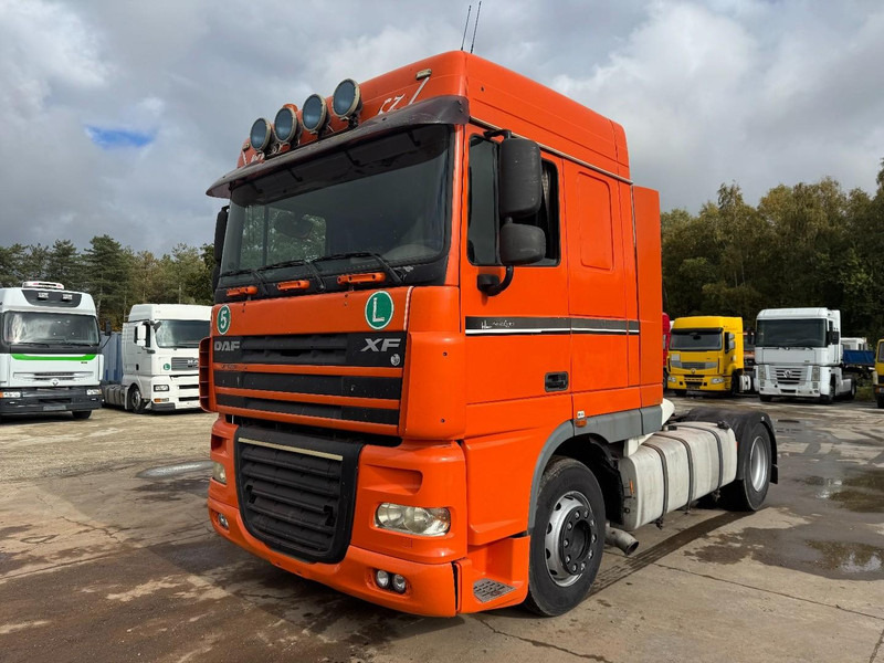 DAF 105 XF 460 Space Cab (MANUAL GEARBOX / BOITE MANUELLE) - Тягач: фото 1 DAF 105 XF 460 Space Cab (MANUAL GEARBOX / BOITE MANUELLE) - Тягач: фото 1