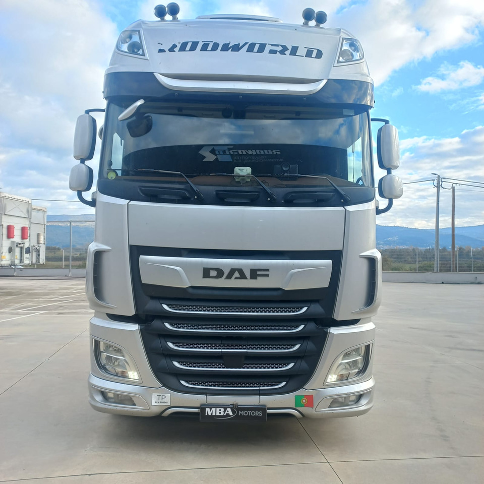 DAF XF530 - Тягач: фото 1 DAF XF530 - Тягач: фото 1