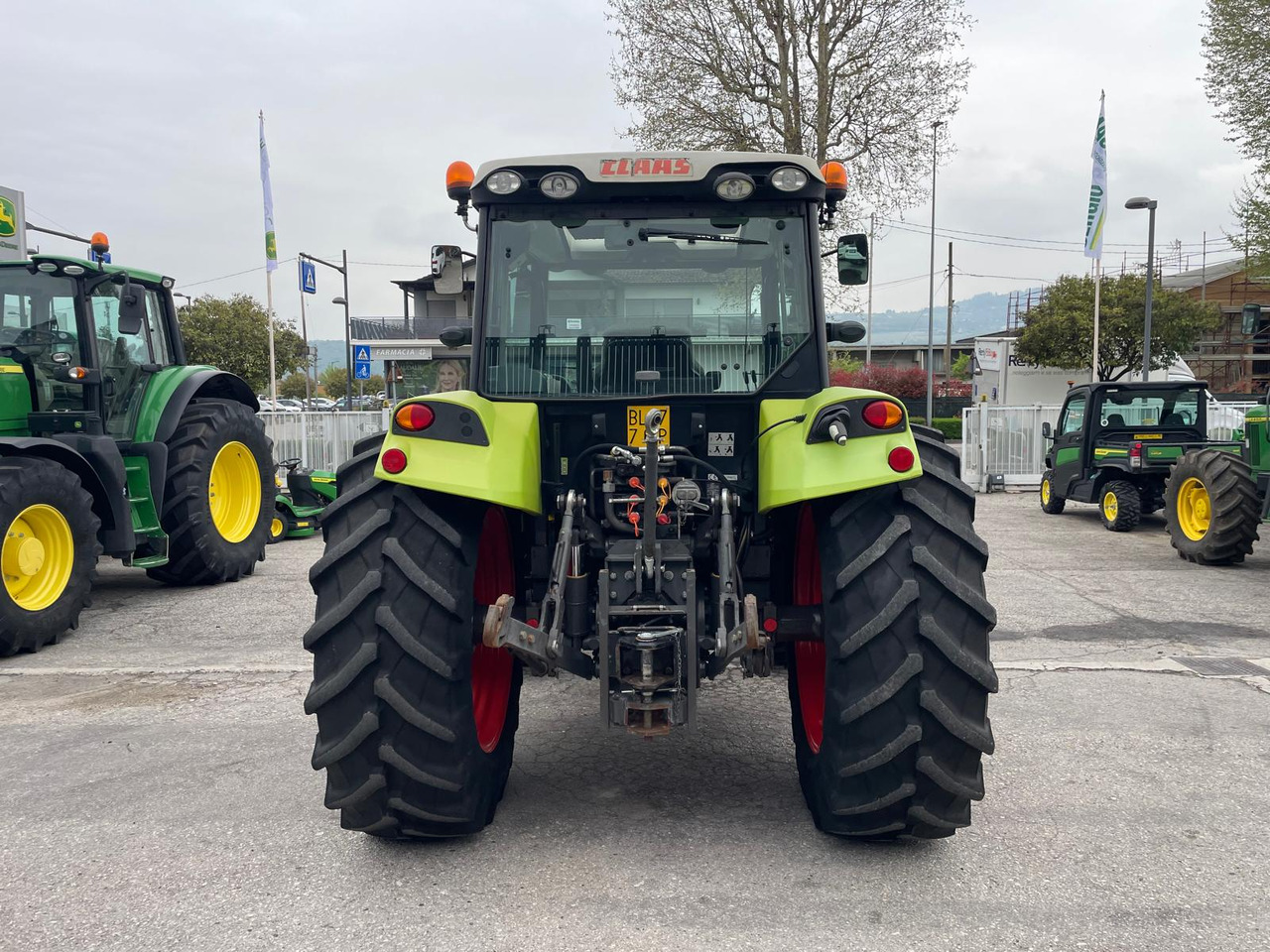 CLAAS AXOS 340 - Трактор: фото 4 CLAAS AXOS 340 - Трактор: фото 4