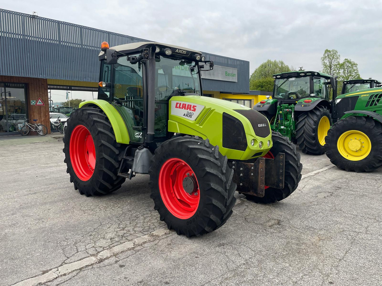 CLAAS AXOS 340 - Трактор: фото 2 CLAAS AXOS 340 - Трактор: фото 2