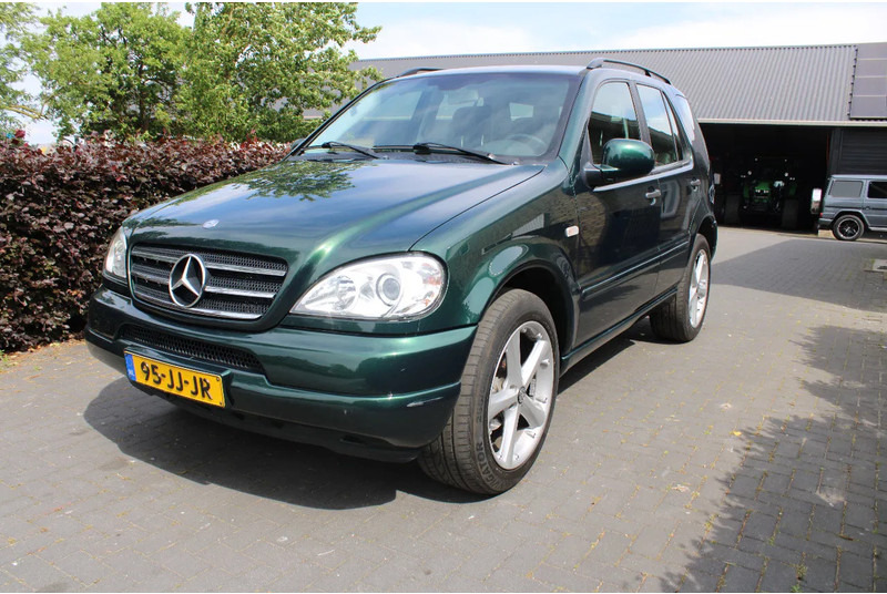 Mercedes-Benz M-Klasse ML 320 - Внедорожник: фото 5 Mercedes-Benz M-Klasse ML 320 - Внедорожник: фото 5