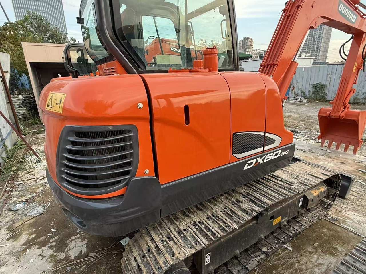 DOOSAN Used large Doosan DX60 excavators, original DX60 used excavators, 6-ton DX60 hydraulic excavators, best-selling at low prices. - Мини-экскаватор: фото 2 DOOSAN Used large Doosan DX60 excavators, original DX60 used excavators, 6-ton DX60 hydraulic excavators, best-selling at low prices. - Мини-экскаватор: фото 2