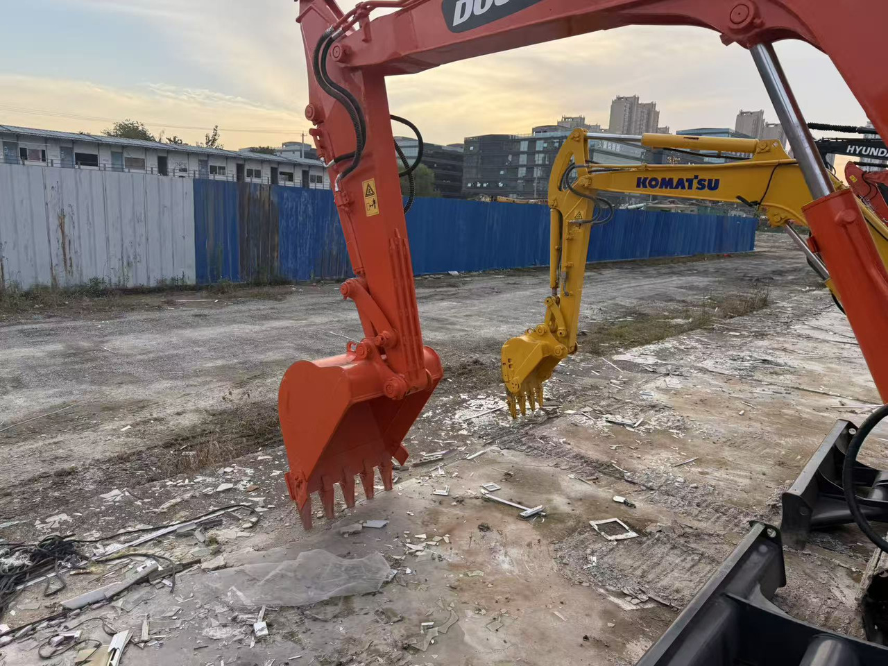 DOOSAN Used large Doosan DX60 excavators, original DX60 used excavators, 6-ton DX60 hydraulic excavators, best-selling at low prices. - Мини-экскаватор: фото 5 DOOSAN Used large Doosan DX60 excavators, original DX60 used excavators, 6-ton DX60 hydraulic excavators, best-selling at low prices. - Мини-экскаватор: фото 5