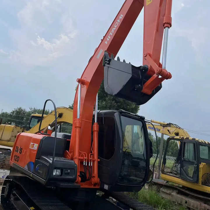 HITACHI ZX120-6 Original Japan Surplus Hitachi ZX120-6 for Sale - Гусеничный экскаватор: фото 3 HITACHI ZX120-6 Original Japan Surplus Hitachi ZX120-6 for Sale - Гусеничный экскаватор: фото 3
