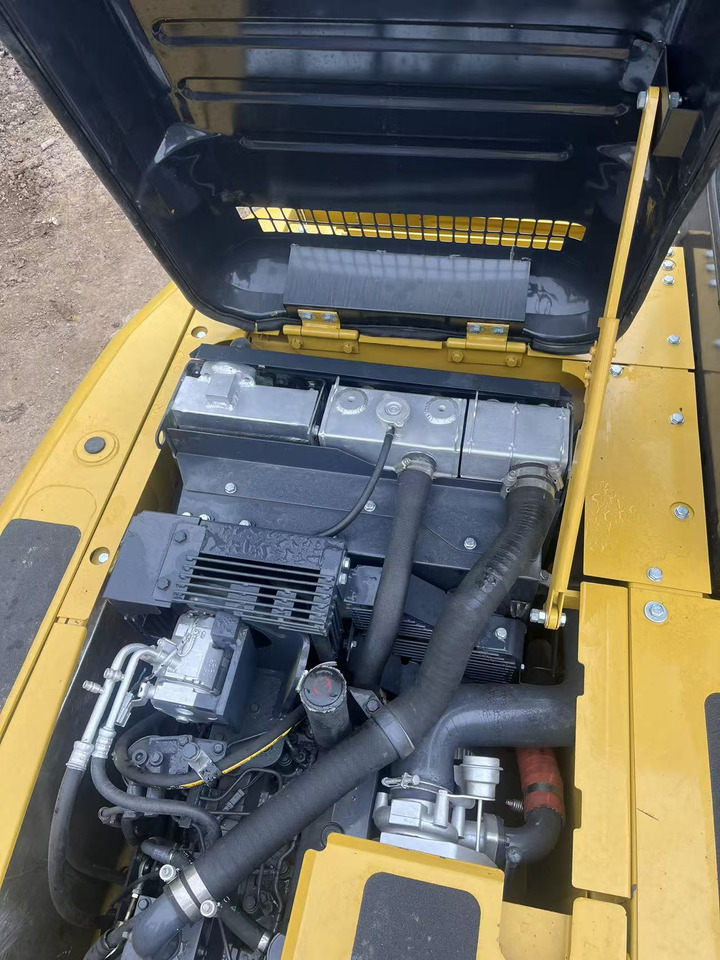 Гусеничный экскаватор KOMATSU PC130: фото 9