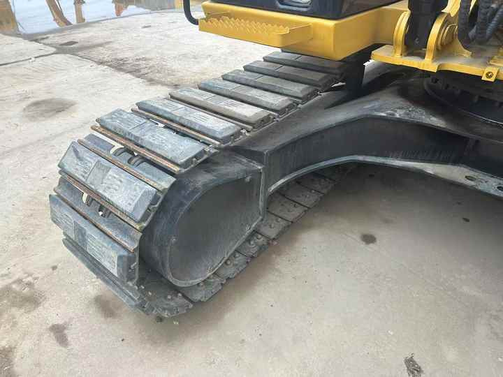 Low Working Time CAT 312D2 Excavator Caterpillar Used 15ton Cat312D2 No Reviews yet - Гусеничный экскаватор: фото 3 Low Working Time CAT 312D2 Excavator Caterpillar Used 15ton Cat312D2 No Reviews yet - Гусеничный экскаватор: фото 3