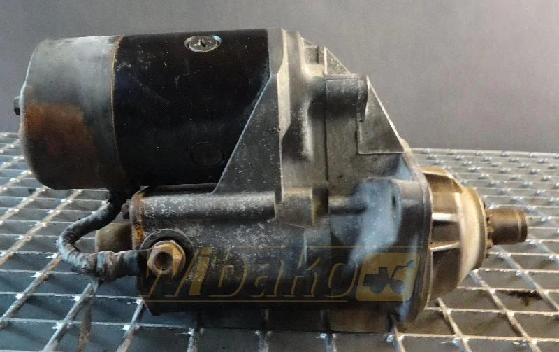 Denso 128000-4220 - Стартер для Строительной техники: фото 1 Denso 128000-4220 - Стартер для Строительной техники: фото 1