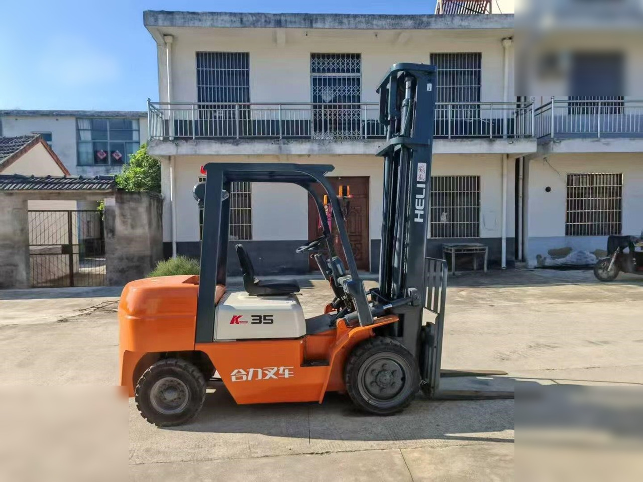 HELI HFG35 - Дизельный погрузчик: фото 1 HELI HFG35 - Дизельный погрузчик: фото 1