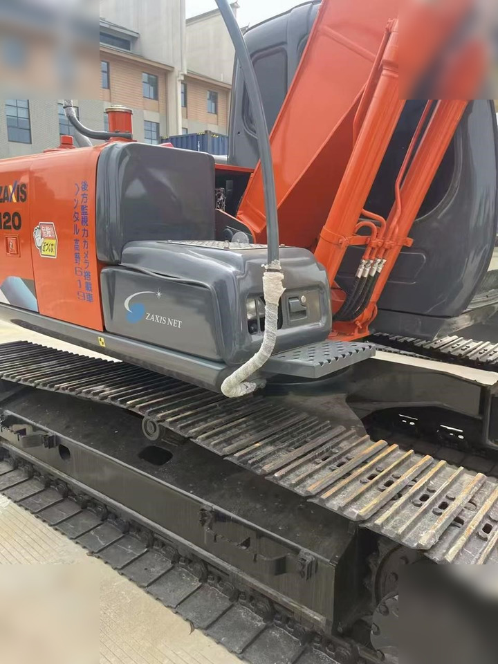 HITACHI ZX120 - Гусеничный экскаватор: фото 2 HITACHI ZX120 - Гусеничный экскаватор: фото 2