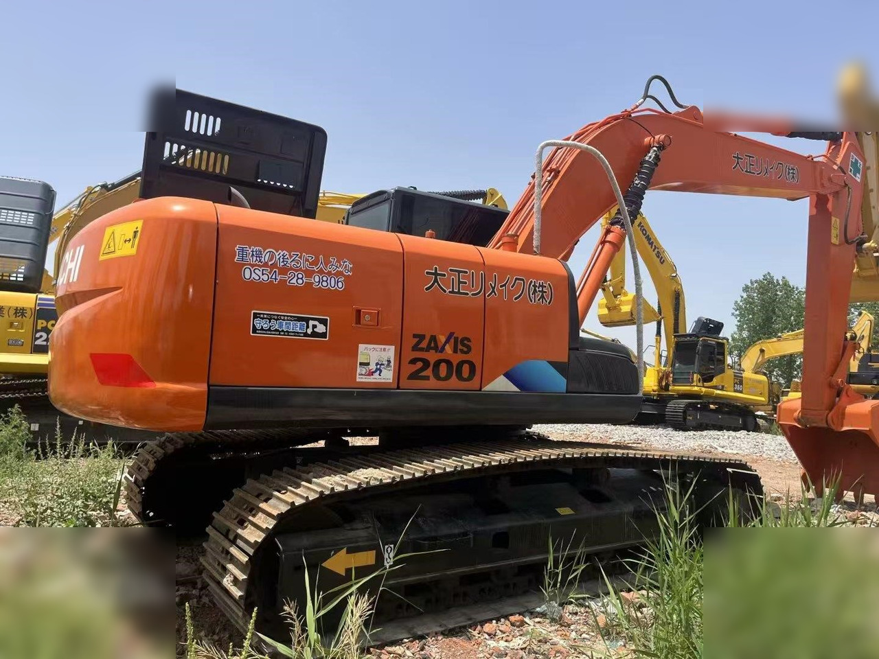 HITACHI ZX200 - Гусеничный экскаватор: фото 1 HITACHI ZX200 - Гусеничный экскаватор: фото 1