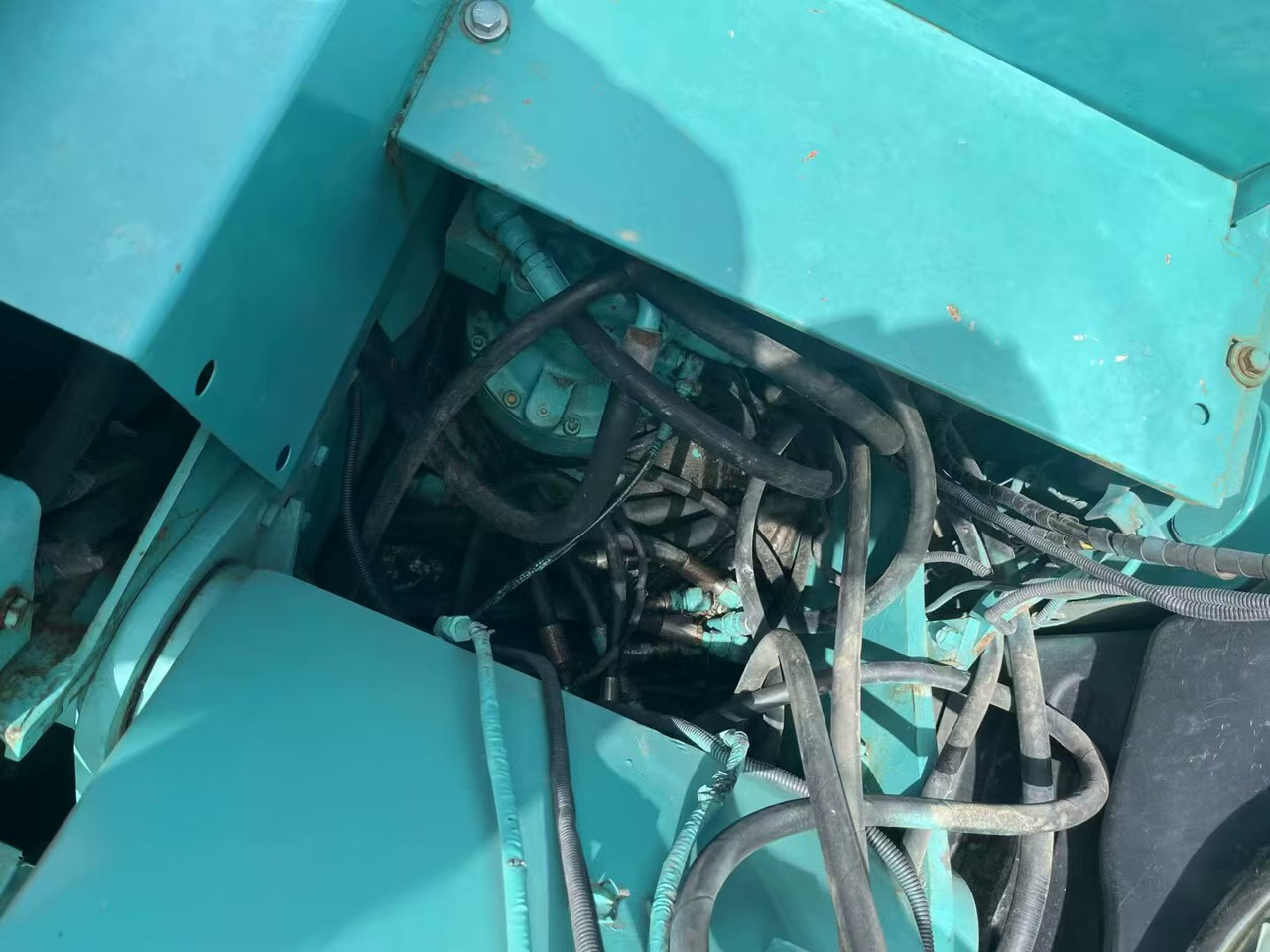 KOBELCO 135SR - Гусеничный экскаватор: фото 4 KOBELCO 135SR - Гусеничный экскаватор: фото 4