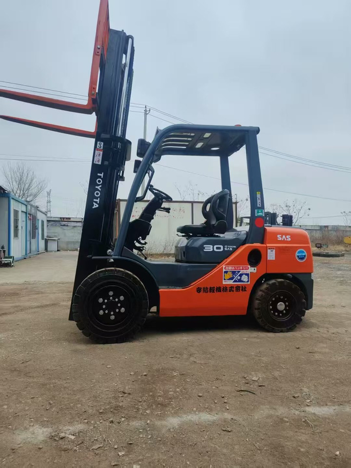 Toyata 3-ton в лизинг Toyata 3-ton: фото 13