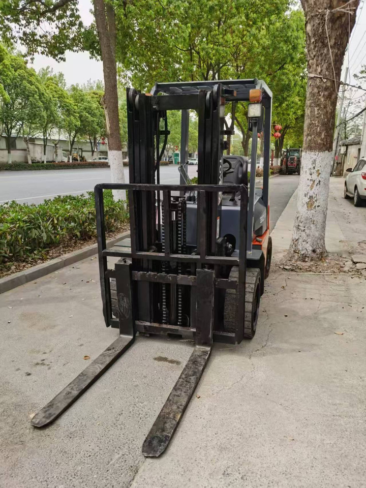 Toyata 3-ton в лизинг Toyata 3-ton: фото 11