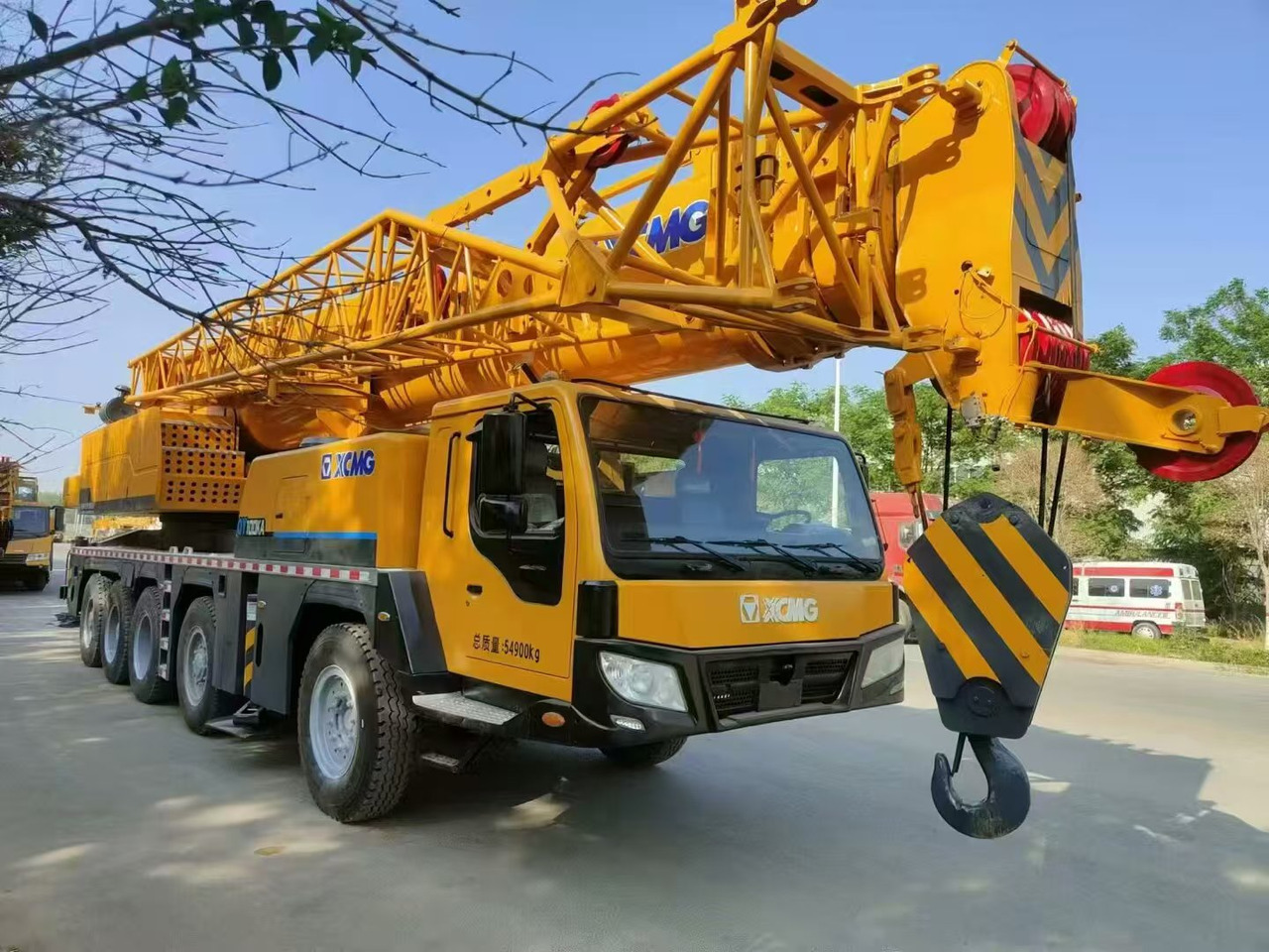 XCMG 100-ton - Мобильный кран: фото 1 XCMG 100-ton - Мобильный кран: фото 1