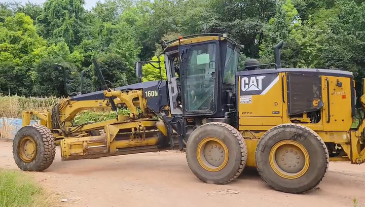 100% Original USA Used Caterpillar 160M with Very Few Hours of Use Used CAT160M Motor Grader in Very Good Condition for Sale! - Грейдер: фото 4 100% Original USA Used Caterpillar 160M with Very Few Hours of Use Used CAT160M Motor Grader in Very Good Condition for Sale! - Грейдер: фото 4