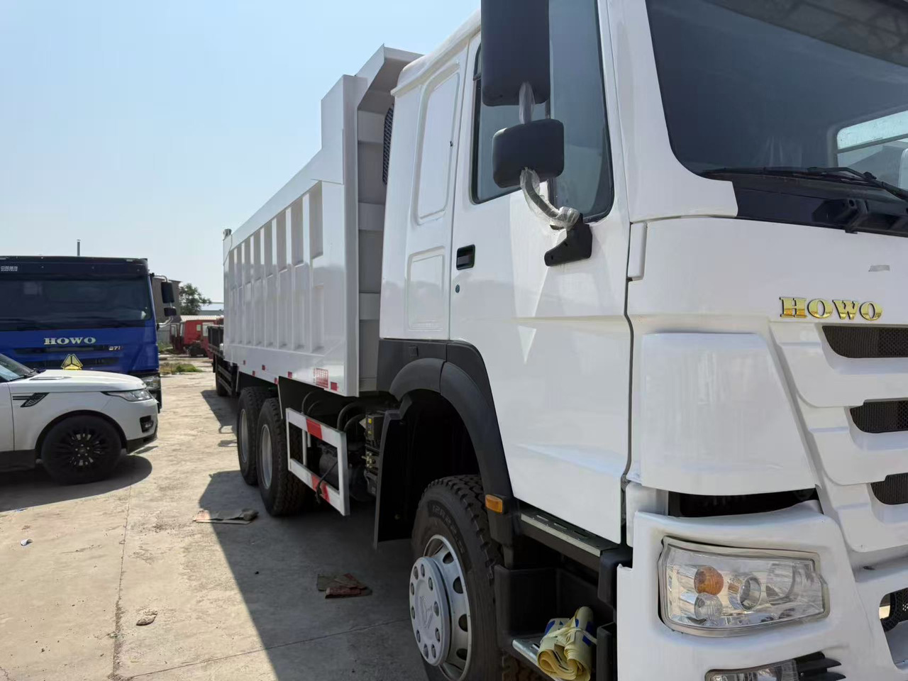 Howo howo China Brand Howo Dump 10 Wheeler 8x4 6x4 6 4 Sinotruk 371 Hp 375hp Sino Mine Tipper Truck for Sale - Грузовик: фото 1 Howo howo China Brand Howo Dump 10 Wheeler 8x4 6x4 6 4 Sinotruk 371 Hp 375hp Sino Mine Tipper Truck for Sale - Грузовик: фото 1