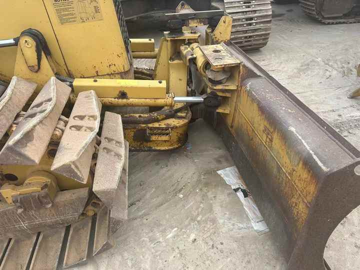 Used Caterpillar CAT D3G Land Road Motor Bulldozer CAT Used Grader Cheap Price for Sale - Бульдозер: фото 4 Used Caterpillar CAT D3G Land Road Motor Bulldozer CAT Used Grader Cheap Price for Sale - Бульдозер: фото 4