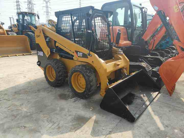 Used  Front Loader Tractor CAT 246D Skid Steer Loader / Used Cat 226B 246C 246d Mini Skid Steer Loader in Stock [ Copy ] в лизинг Used  Front Loader Tractor CAT 246D Skid Steer Loader / Used Cat 226B 246C 246d Mini Skid Steer Loader in Stock [ Copy ]: фото 6