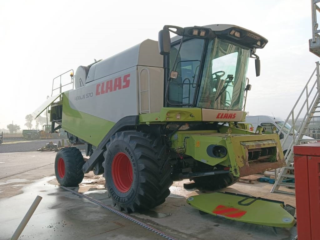 Claas Lexion 570 - Зерноуборочный комбайн: фото 1 Claas Lexion 570 - Зерноуборочный комбайн: фото 1