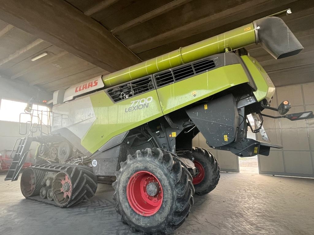 Claas Lexion 7700 TT RISO - Зерноуборочный комбайн: фото 1 Claas Lexion 7700 TT RISO - Зерноуборочный комбайн: фото 1