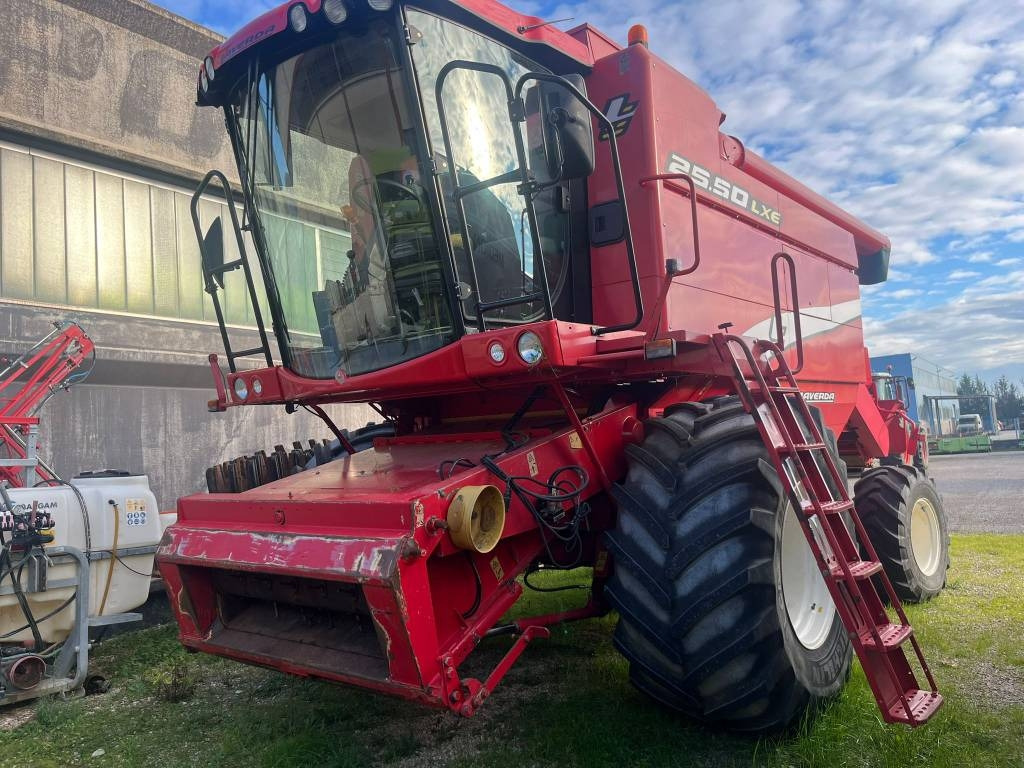 Laverda 25.50 - Зерноуборочный комбайн: фото 1 Laverda 25.50 - Зерноуборочный комбайн: фото 1