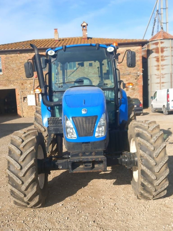 New Holland T 4.85 - Трактор: фото 5 New Holland T 4.85 - Трактор: фото 5