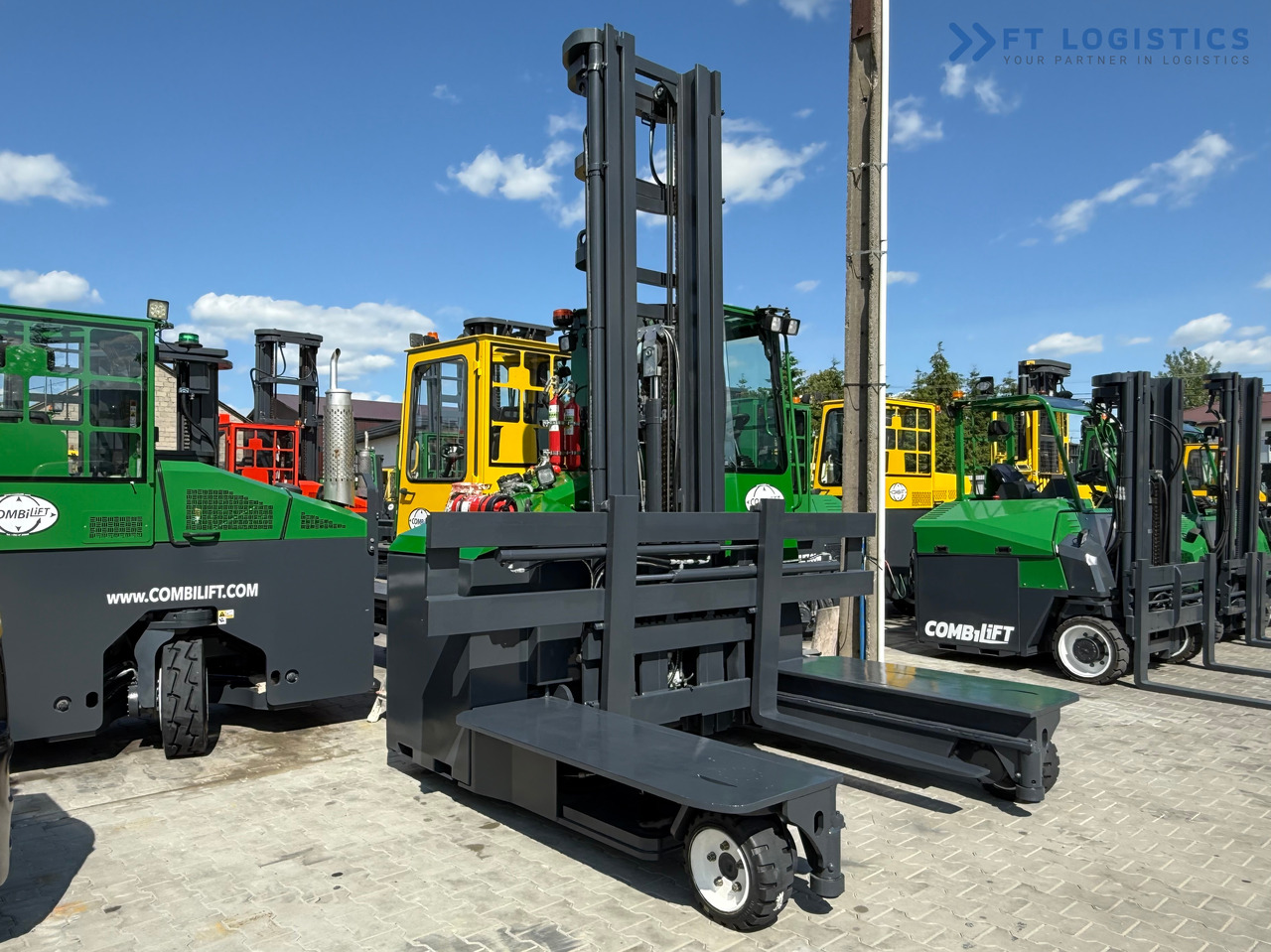 COMBILIFT C5000E / ELECTRIC / TRIPLEX 8300MM / FULL FREE LIFT / WIDE POSITIONER / FORK SIDESHIFT / BATTERY LIKE NEW - Четырехсторонний погрузчик: фото 4 COMBILIFT C5000E / ELECTRIC / TRIPLEX 8300MM / FULL FREE LIFT / WIDE POSITIONER / FORK SIDESHIFT / BATTERY LIKE NEW - Четырехсторонний погрузчик: фото 4