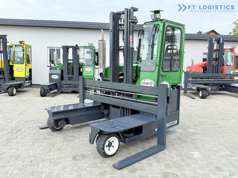 Combilift C3000 / DIESEL / DUPLEX - 4000MM / WIDE FORK POSITIONER 2700MM / FULL HEATED CABIN / ONLY 6905H / CONDITION - LIKE NEW! C3000 / - Четырехсторонний погрузчик: фото 1 Combilift C3000 / DIESEL / DUPLEX - 4000MM / WIDE FORK POSITIONER 2700MM / FULL HEATED CABIN / ONLY 6905H / CONDITION - LIKE NEW! C3000 / - Четырехсторонний погрузчик: фото 1