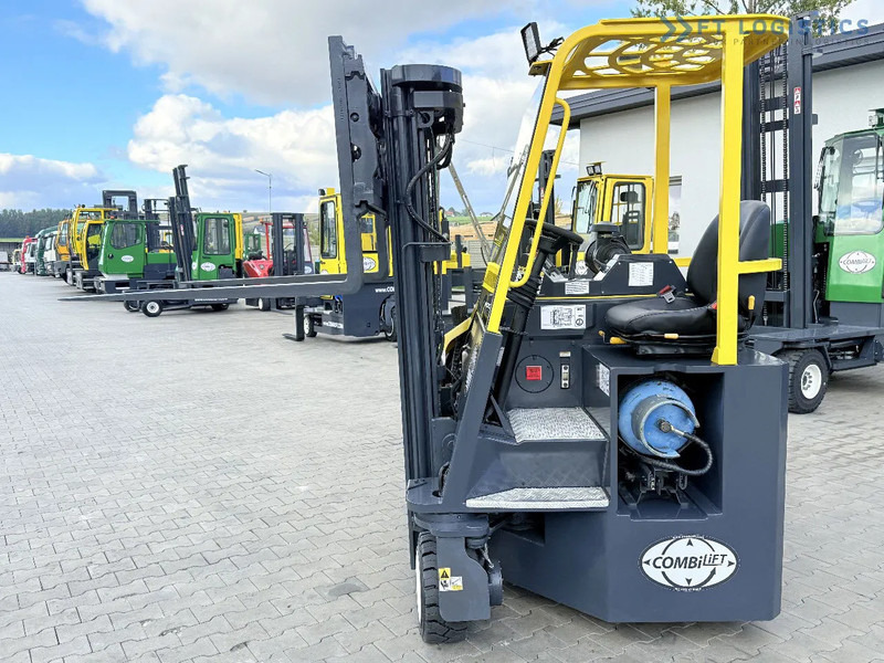 Четырехсторонний погрузчик Combilift C3000CB / GAS / TRIPLEX 4900MM / FREE LIFT / FORK POSITIONER / SIDE SHIFT / EXCELLENT CONDITION / Wide range of four-way and sid: фото 20 Четырехсторонний погрузчик Combilift C3000CB / GAS / TRIPLEX 4900MM / FREE LIFT / FORK POSITIONER / SIDE SHIFT / EXCELLENT CONDITION / Wide range of four-way and sid: фото 20