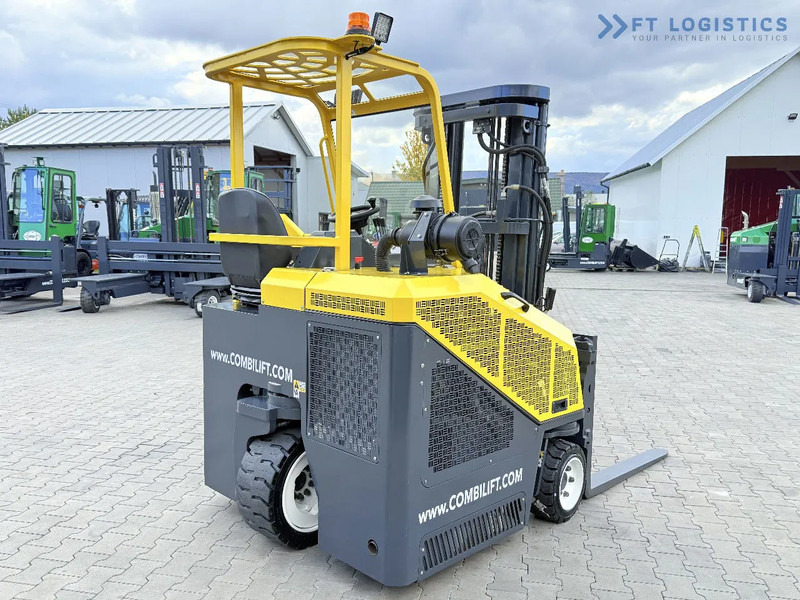 Четырехсторонний погрузчик Combilift C3000CB / GAS / TRIPLEX 4900MM / FREE LIFT / FORK POSITIONER / SIDE SHIFT / EXCELLENT CONDITION / Wide range of four-way and sid: фото 10 Четырехсторонний погрузчик Combilift C3000CB / GAS / TRIPLEX 4900MM / FREE LIFT / FORK POSITIONER / SIDE SHIFT / EXCELLENT CONDITION / Wide range of four-way and sid: фото 10