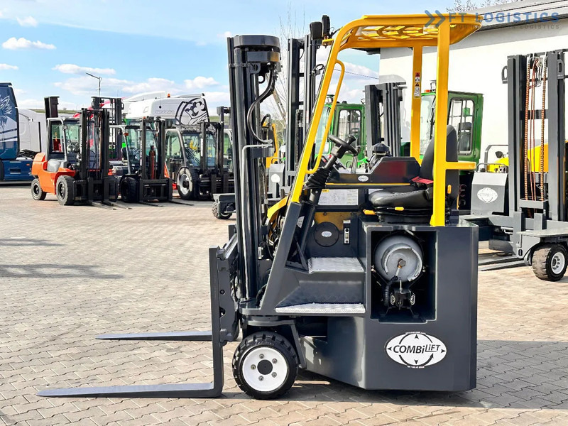 Combilift C3000CB / LPG / TRIPLEX / 4900MM / FREE LIFT / POSITIONER / LIKE NEW C3000CB / LPG / TRIPLEX / 4900MM / FREE LIFT / POSITIONER / - Четырехсторонний погрузчик: фото 5 Combilift C3000CB / LPG / TRIPLEX / 4900MM / FREE LIFT / POSITIONER / LIKE NEW C3000CB / LPG / TRIPLEX / 4900MM / FREE LIFT / POSITIONER / - Четырехсторонний погрузчик: фото 5