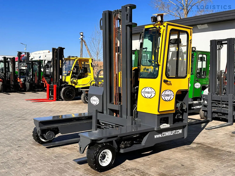 Combilift C4000 / LPG / DUPLEX / 4100MM / SCALE / SIDE SHIFT / LIKE NEW C4000 / LPG / DUPLEX / 4100MM / SCALE / SIDE SHIFT / LIKE NEW - Четырехсторонний погрузчик: фото 1 Combilift C4000 / LPG / DUPLEX / 4100MM / SCALE / SIDE SHIFT / LIKE NEW C4000 / LPG / DUPLEX / 4100MM / SCALE / SIDE SHIFT / LIKE NEW - Четырехсторонний погрузчик: фото 1