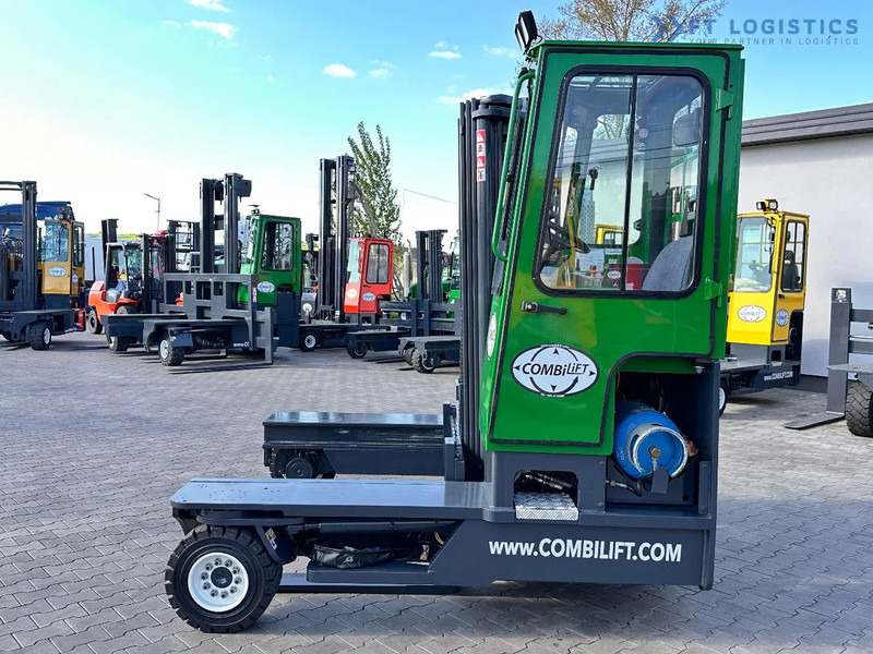 Combilift C4000 / TRIPLEX / 4900MM / LPG / FREE LIFT / FORK SHIFT / LIKE NEW C4000 / TRIPLEX / 4900MM / LPG / FREE LIFT / FORK SHIFT / LIK - Четырехсторонний погрузчик: фото 2 Combilift C4000 / TRIPLEX / 4900MM / LPG / FREE LIFT / FORK SHIFT / LIKE NEW C4000 / TRIPLEX / 4900MM / LPG / FREE LIFT / FORK SHIFT / LIK - Четырехсторонний погрузчик: фото 2