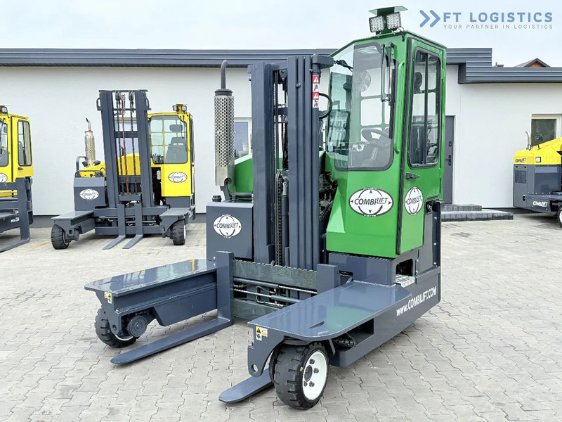 Combilift Combilift C3000 / DIESEL / TRIPLEX 4900MM / FREE LIFT / FORK POSITIONER / HEATING / FULL CABIN / PERFECT CONDITION / Wide range - Четырехсторонний погрузчик: фото 4 Combilift Combilift C3000 / DIESEL / TRIPLEX 4900MM / FREE LIFT / FORK POSITIONER / HEATING / FULL CABIN / PERFECT CONDITION / Wide range - Четырехсторонний погрузчик: фото 4