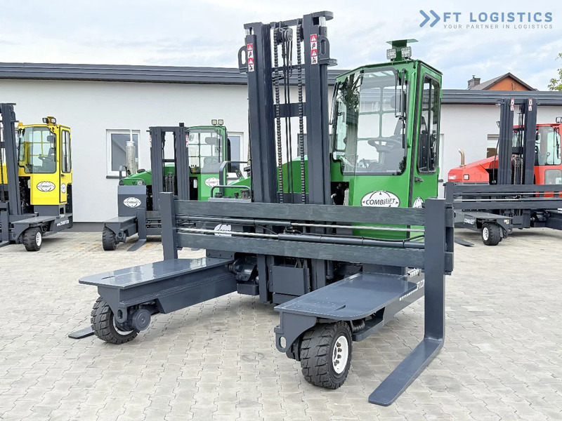 Combilift Combilift C4500 / DIESEL / DUPLEX 4000MM / WIDE FORK POSITIONER / HEATING / FULL CABIN / PERFECT CONDITION / Wide range of four- - Четырехсторонний погрузчик: фото 4 Combilift Combilift C4500 / DIESEL / DUPLEX 4000MM / WIDE FORK POSITIONER / HEATING / FULL CABIN / PERFECT CONDITION / Wide range of four- - Четырехсторонний погрузчик: фото 4