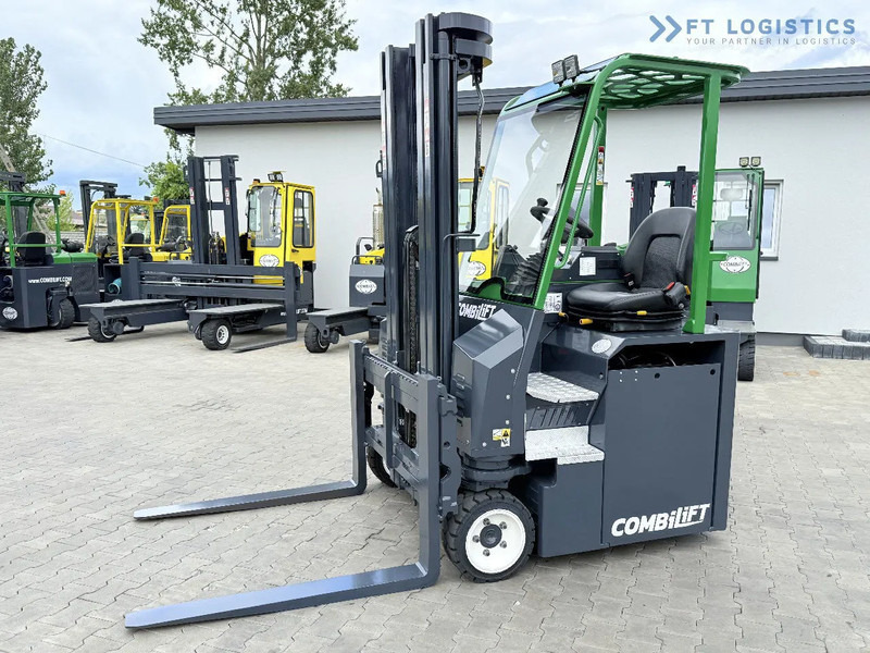Combilift Combilift CBE2500 / TRIPLEX / 5500MM / FREE LIFT / ELECTRIC DRIVE / ONLY 2300 MTH / FORK POSITIONER / SIDE SHIFT / NEW TYRES / L - Четырехсторонний погрузчик: фото 2 Combilift Combilift CBE2500 / TRIPLEX / 5500MM / FREE LIFT / ELECTRIC DRIVE / ONLY 2300 MTH / FORK POSITIONER / SIDE SHIFT / NEW TYRES / L - Четырехсторонний погрузчик: фото 2