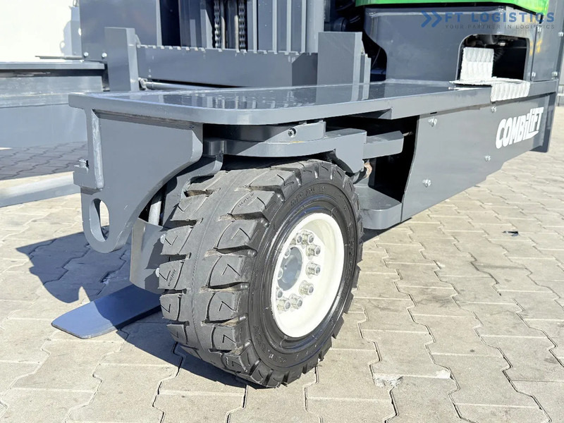 Combilift FOUR-WAY / MULTI-DIRECTIONAL FORKLIFT C4500 / DIESEL / TRIPLEX 4900MM / ONLY 4160 WORKING HOURS / FORK POSITIONER / FULL CABIN W - Четырехсторонний погрузчик: фото 3 Combilift FOUR-WAY / MULTI-DIRECTIONAL FORKLIFT C4500 / DIESEL / TRIPLEX 4900MM / ONLY 4160 WORKING HOURS / FORK POSITIONER / FULL CABIN W - Четырехсторонний погрузчик: фото 3