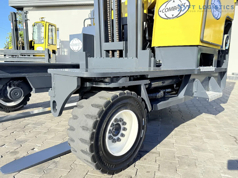 Combilift FOUR-WAY MULTIDIRECTIONAL FORKLIFT C5000 / GAS / TRIPLEX 6000MM / ONLY 4263 HOURS / FORK POSITIONER / EXCELLENT CONDITION / Wide - Четырехсторонний погрузчик: фото 4 Combilift FOUR-WAY MULTIDIRECTIONAL FORKLIFT C5000 / GAS / TRIPLEX 6000MM / ONLY 4263 HOURS / FORK POSITIONER / EXCELLENT CONDITION / Wide - Четырехсторонний погрузчик: фото 4