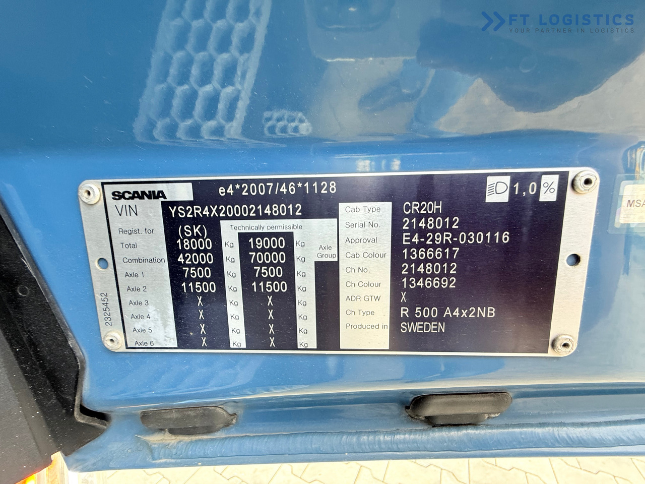 SCANIA R500 / STANDARD / RETARDER / 6X AIR SUSPENSION / PARKING AIR CONDITIONING / INTERAXLE COVERS / 2X BED / FRIDGE / RETARDER / LIKE NEW - Тягач: фото 4 SCANIA R500 / STANDARD / RETARDER / 6X AIR SUSPENSION / PARKING AIR CONDITIONING / INTERAXLE COVERS / 2X BED / FRIDGE / RETARDER / LIKE NEW - Тягач: фото 4