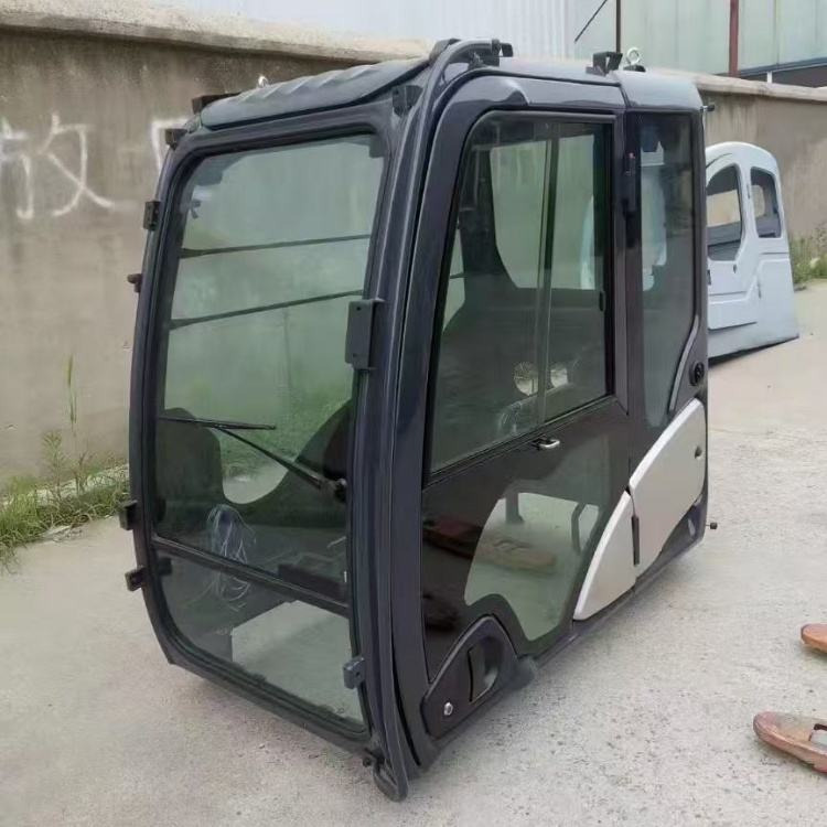 HITACHI ZX200-3 ZX210-3 ZX240-3 - Кабина для Экскаваторов: фото 2 HITACHI ZX200-3 ZX210-3 ZX240-3 - Кабина для Экскаваторов: фото 2