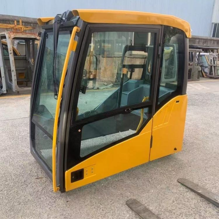 HITACHI ZX200-3 ZX210-3 ZX240-3 - Кабина для Экскаваторов: фото 1 HITACHI ZX200-3 ZX210-3 ZX240-3 - Кабина для Экскаваторов: фото 1