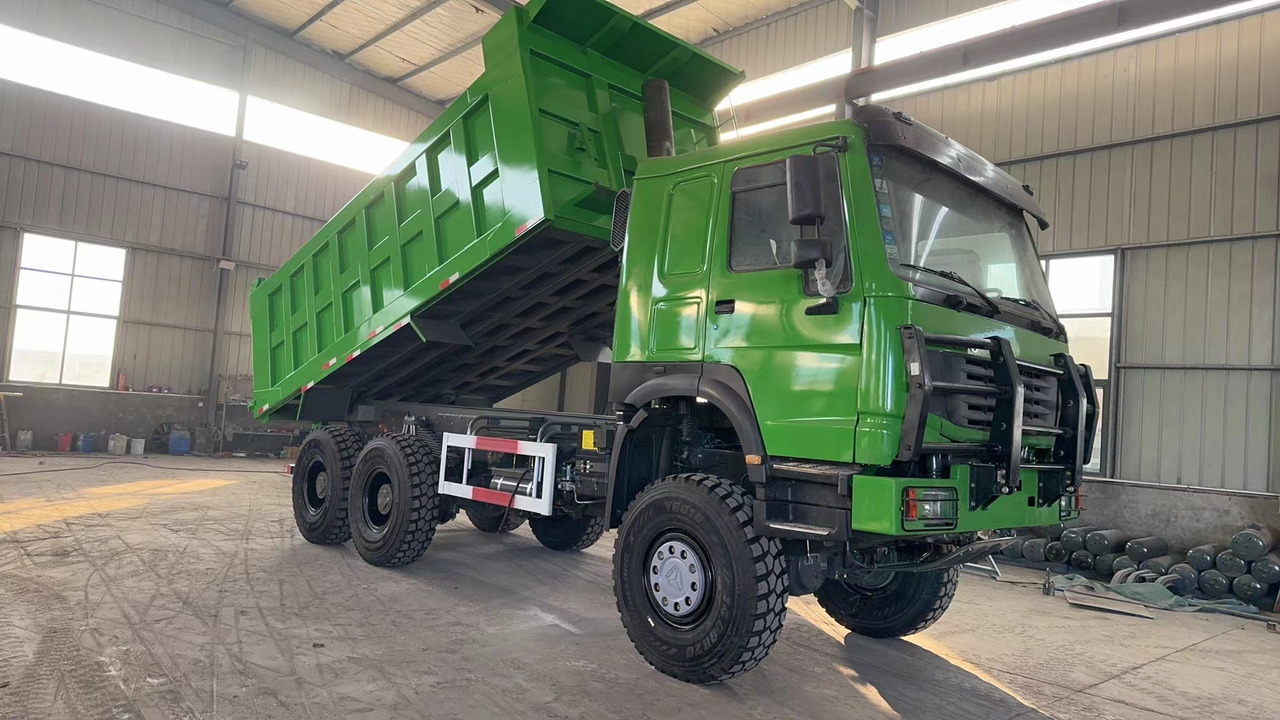 HOWO 6*6 dump truck - Самосвал: фото 1 HOWO 6*6 dump truck - Самосвал: фото 1