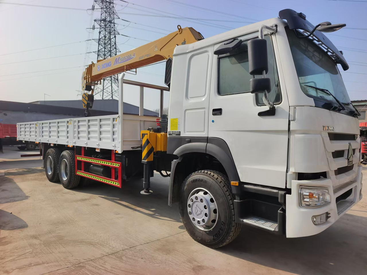 HOWO,XCMG HOWO 375,XCMG  MSQS300-4  12 tons - Грузовик-цистерна: фото 1 HOWO,XCMG HOWO 375,XCMG  MSQS300-4  12 tons - Грузовик-цистерна: фото 1