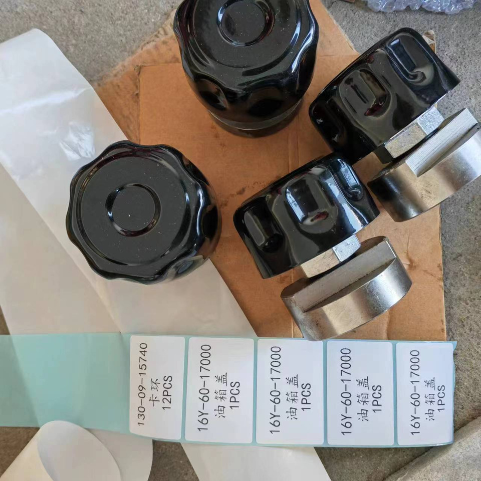 KOMATSU 16Y-60-17000 - Опорный каток для Экскаваторов: фото 1 KOMATSU 16Y-60-17000 - Опорный каток для Экскаваторов: фото 1