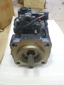 KOMATSU 708-1S-00241 - Гидравлический насос для Экскаваторов: фото 1 KOMATSU 708-1S-00241 - Гидравлический насос для Экскаваторов: фото 1