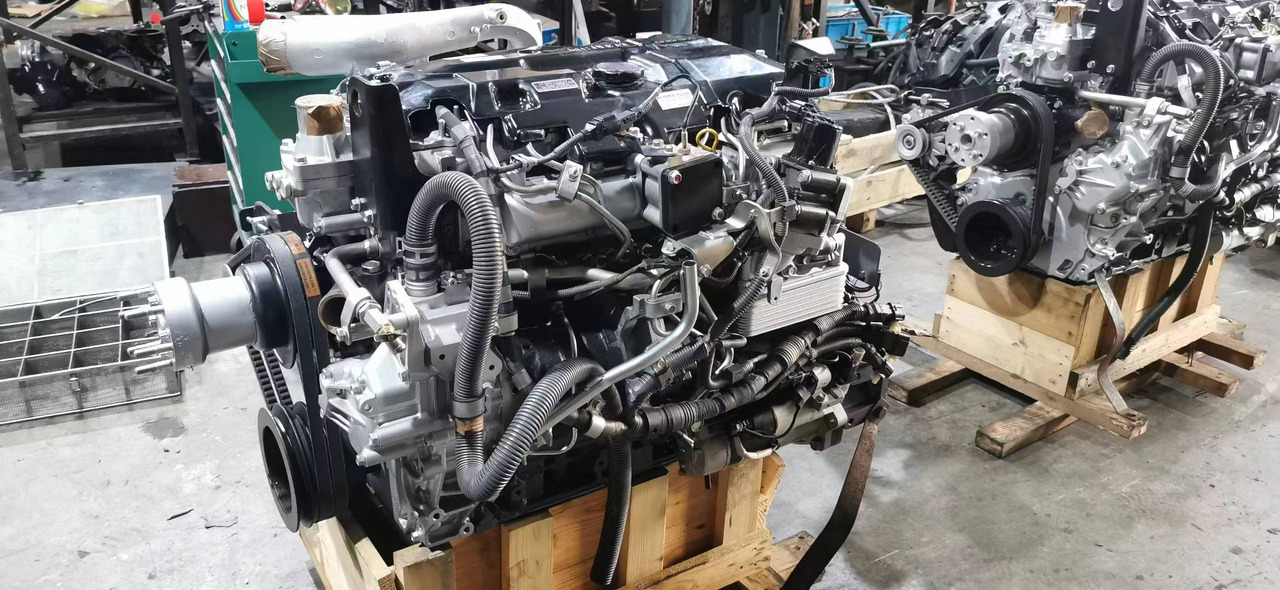 MITSUBISHI 4M50 - Двигатель для Экскаваторов: фото 1 MITSUBISHI 4M50 - Двигатель для Экскаваторов: фото 1